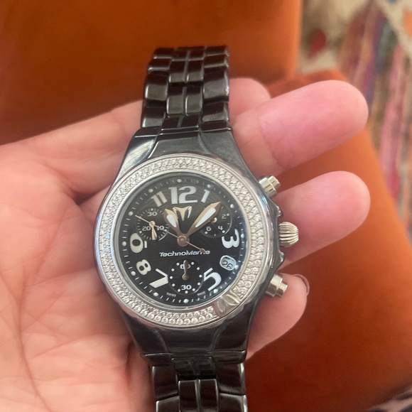 TechnoMarine diamond and black ceramic watch - Picture 1 of 4